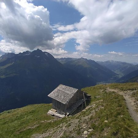 Arlberghaus Rocks Villa Flirsch Exterior photo